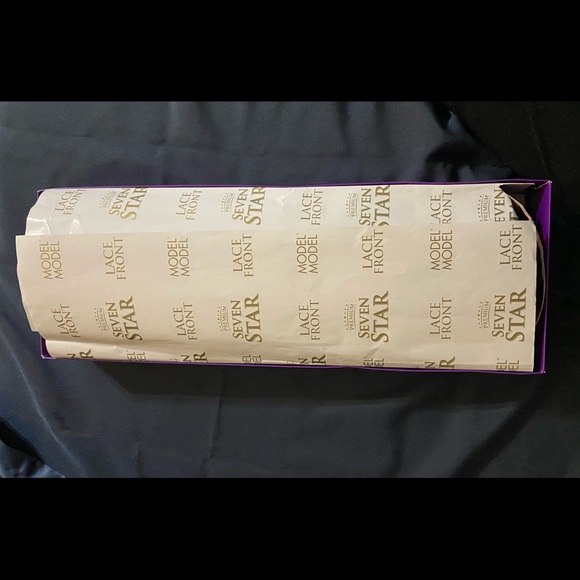 Model Model purple ombré Rosalie wig. - Picture 3 of 9